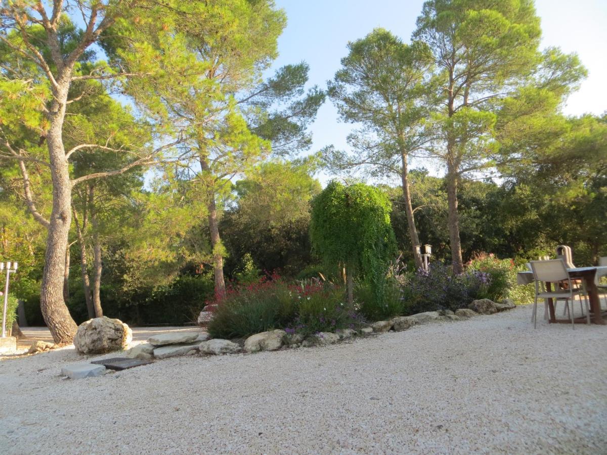 Les Studios-Hotel De Sommières Εξωτερικό φωτογραφία